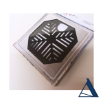 Lattiakaivonkansi Tähkä 197x197x4mm musta, U-reiällä