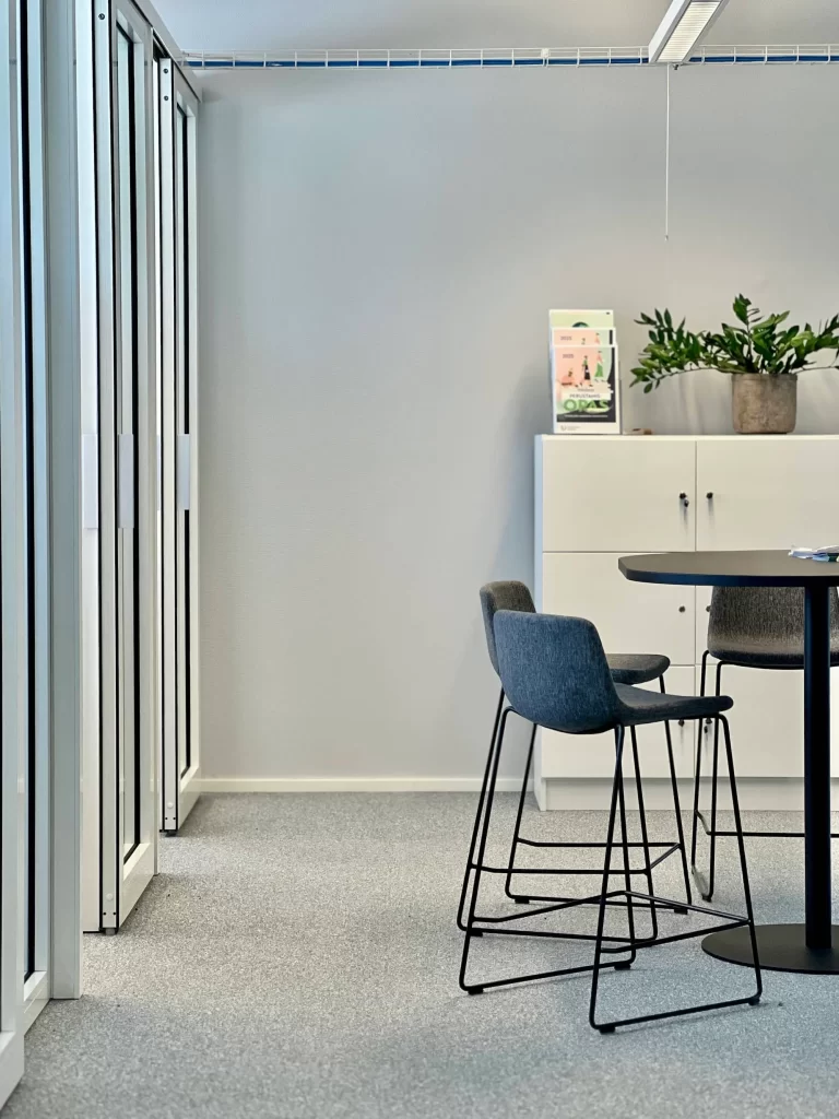 Toimisto sisustussuunnittelu.